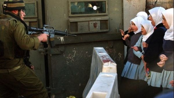 الخلية "تسعى لتقديم طلب إلى رئيس هيئة الأركان الإسرائيلية كي يعيد (الوحدة 101)، من جديد