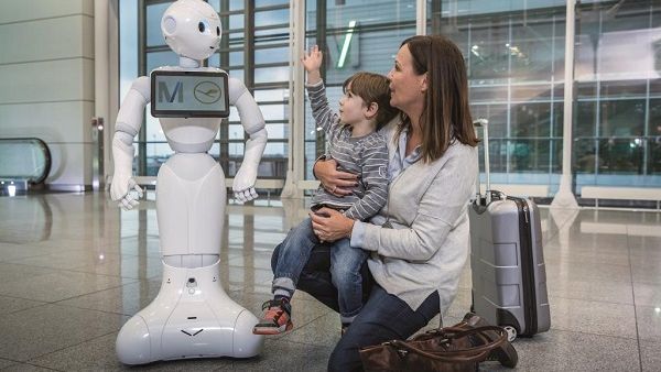 Munich Airport and Lufthansa are breaking new ground: It is the first-ever test of a humanoid robot equipped with artificial intelligence at a German airport. Munich Airport and Lufthansa are breaking new ground: It is the first-ever test of a humanoid robot equipped with artificial intelligence at a German airport.