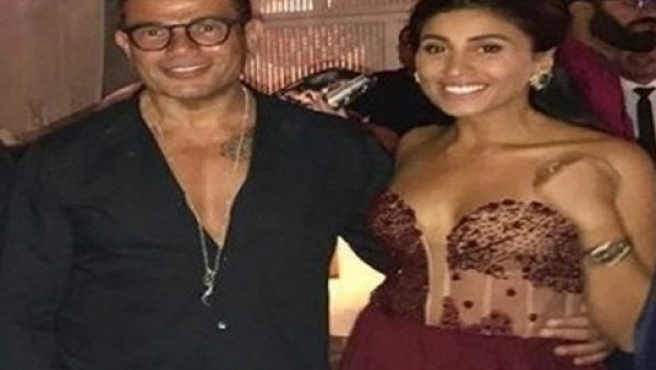 جمهور عمرو دياب محروم من التعليق على حسابه و السبب دينا الشربيني!