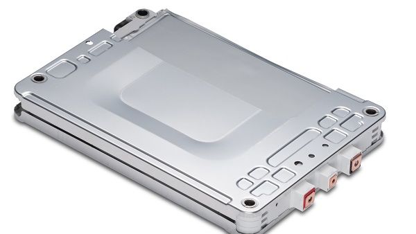 Nissan will offer refabricated batteries for the Nissan LEAF under a new, fee-based exchange program.