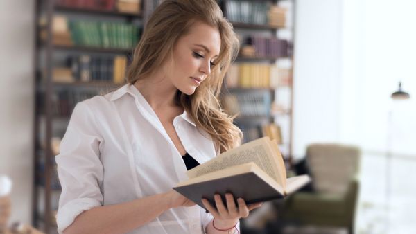 توقعات الأبراج اليوم الجمعة 5 يناير/كانون الثاني 2018 (shutterstock)
