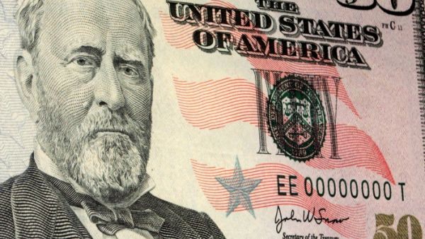 A weak dollar means the potential for a global currency war is strong. (File photo)