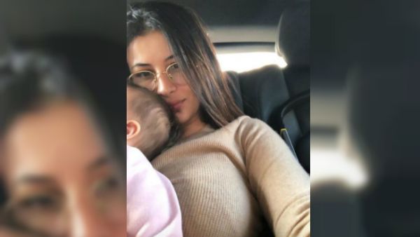 Rather than the mother-daughter connection taking center stage in Rym Saidi's new picture with her daughter, something else seems to have taken attention (Source: rymsaidi - Instagram)
