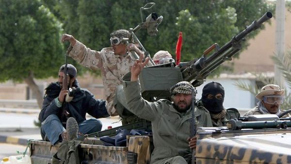 وبلغت حصيلة تلك الاشتباكات 38 قتيلاً وأكثر من 90 جريحاً، وفق إحصاءات رسمية.

