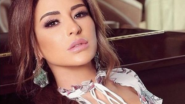 اللبنانية ماغي بو غصن تحضع لجراحة دقيقة في الرأس