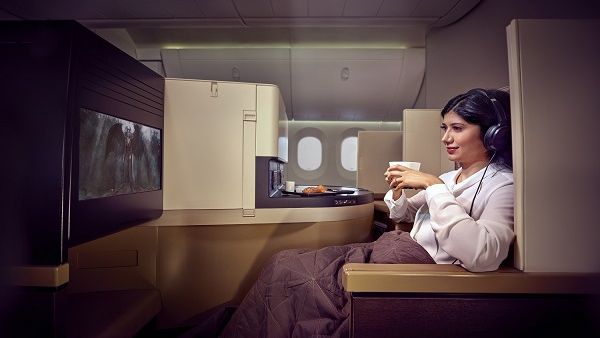 Three-class version of the Boeing 787-9 Dreamliner features 8 private First Suites, 28 Business Studios and 199 Economy Smart Seats. Three-class version of the Boeing 787-9 Dreamliner features 8 private First Suites, 28 Business Studios and 199 Economy Smart Seats.