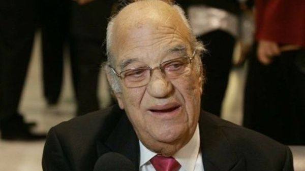 الفنان القدير حسن حسني الفنان القدير حسن حسني