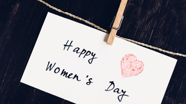 يحتفي العالم كل عام بإنجازات المرأة وإسهاماتها العظيمة في كافّة مناحي الحياة