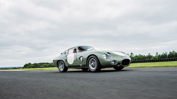 The DP215 was driven by Lucien Bianchi and Phil Hill at Le Mans in 1963 and is the final David Brown competition Aston Martin. The DP215 was driven by Lucien Bianchi and Phil Hill at Le Mans in 1963 and is the final David Brown competition Aston Martin.