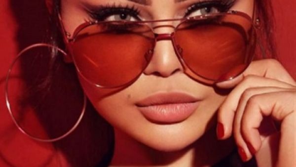 هيفاء وهبي تستعرض رشاقتها في أحدث صورها