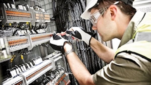 ABB will upgrade the control and protection system for the Konti-Skan high-voltage direct current (HVDC) transmission link with its latest ABB Ability MACH technology. The order was booked in the second quarter of 2017.