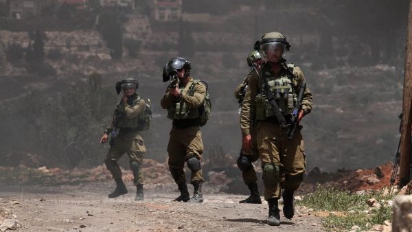Israeli security forces clashed with Palestinian (Twitter)