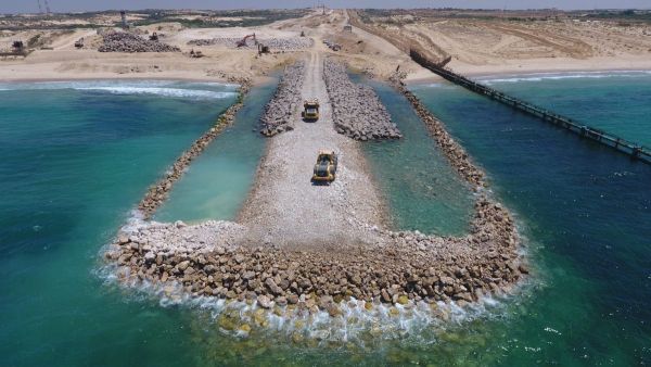 50 meters wide, 6 meters high #Israel shows first pictures of the Gaza sea lock (Twitter)
