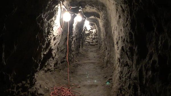 Cross-border tunnels (Twitter)
