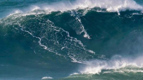 A British surfer believes he has broken the world record (Twitter)