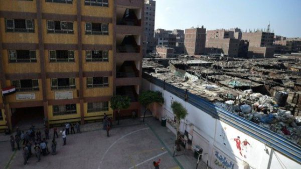 GARBAGE in the street of Cairo (Twitter)