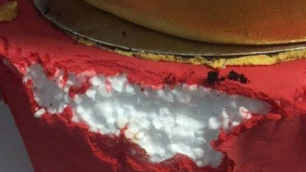Wedding Cake is Made from Polystyrene Foam (Twitter)