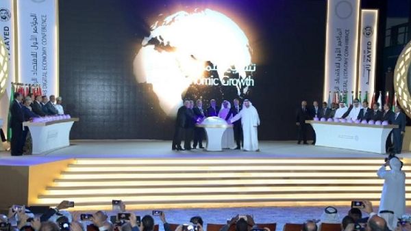 The conference’s choice of the Arab digital economy as its main topic reflects the awareness of the Arab region of its challenges, in light of the role of modern technology in developing communities and economies. (AFP)
