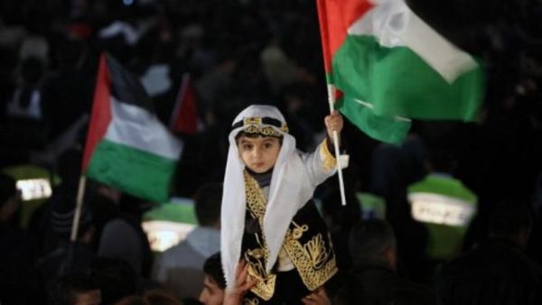 الاحتفالات الفلسطينية في الضفة بإقرار عضوية فلسطين غير الكاملة في الأمم المتحدة