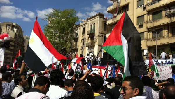 الفلسطينيون أيضا ينتظرون نتيجة الانتخابات المصرية