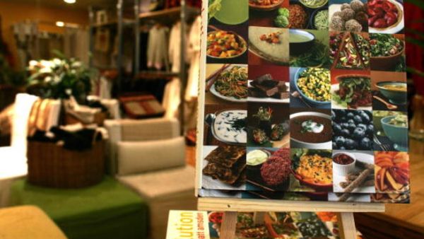 الإقبال على كتب الطهي زاد في مكتبات الجزائر مع حلول شهر رمضان. 