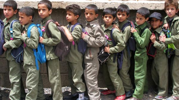 طلاب في مدرسة يمنية (المصدر: هيومن رايتس ووتش).