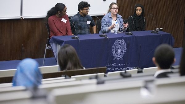 يوم في حياة طلاب جورجتاون يوم في حياة طلاب جورجتاون