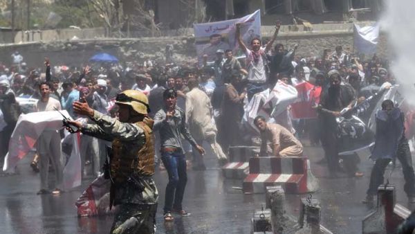 اشتباكات بين المحتجين والشرطة في كابول