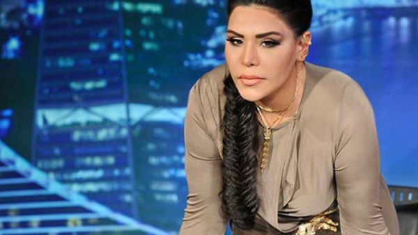 The controversial singer claims that she's never had plastic surgery done before. (File photo)