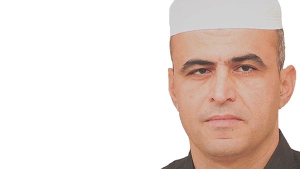 السجين كمال الدين فخار الذي يقوم بإضراب عن الطعام منذ 97 يوماً