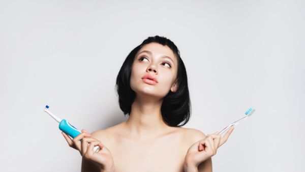 هناك بكتيريا مرتبطة بأمراض اللثة تزيد من خطر الإصابة بالسرطان (shutterstock.com)