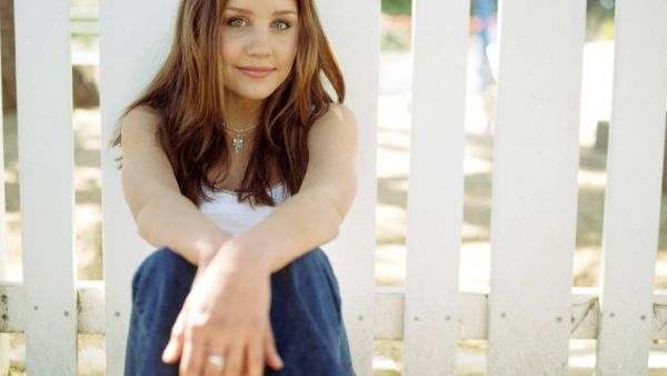 أماندا باينز