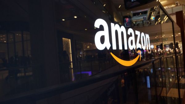 Amazon has restarted talks to acquire Souq.com for as much as $650M. (Shutterstock/ Eric Broder)