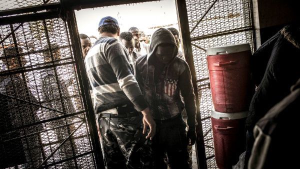 تدعو أطبّاء بلا حدود في ليبيا إلى وضع حد للاحتجاز التعسفي للاجئين 