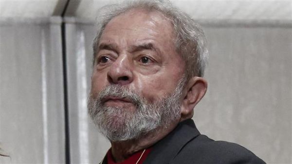 Former presidents Luiz Inacio Lula da Silva will start 12-year prison sentence after defying a court order. (AFP/ File Photo) 