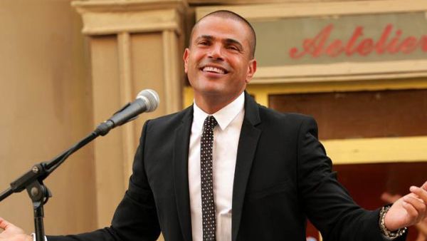عمرو دياب يختار أبو ظبي لإحياء رأس السنة