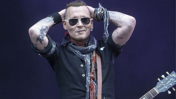 Johnny Depp (Twitter) Johnny Depp (Twitter)