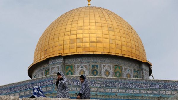 The Dome of the Rock in the Al-Aqsa mosque compound in Jerusalem's Old City, Islam's holiest site, pictured on October 25, 2015. (AFP/Ahmad Gharabli)