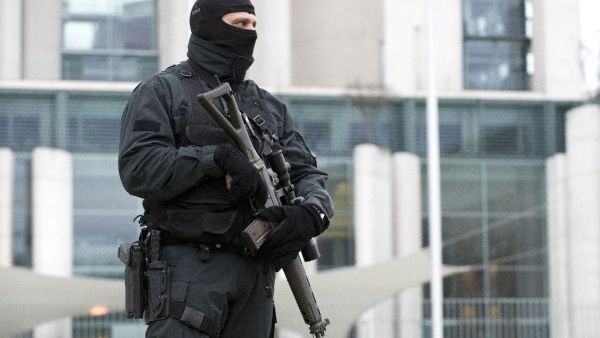 German special forces have arrested a suspected member of the Islamic State group in Mutterstadt, a city in the western state of Rhineland-Palatinate. (AFP/John Macdougall)