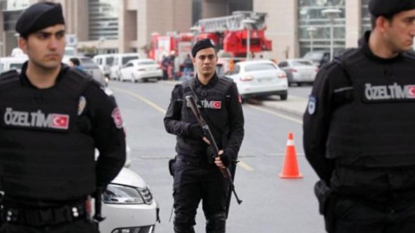 24 foreign nationals were detained by anti-terror police in Istanbul. (AFP/File) 