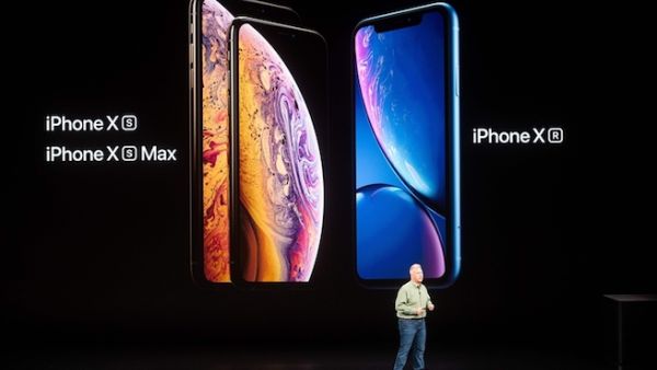 Phil Schiller, Apple senior vice president, discusses his company's iPhone line-up during an event on September 12, 2018, in Cupertino, California.(Photo by NOAH BERGER  AFP)