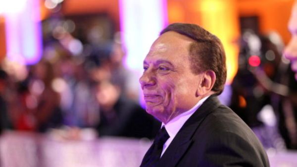 الممثل المصري عادل إمام الملقب بالزعيم.