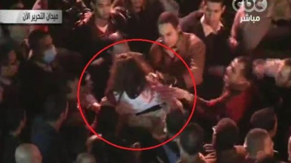 علياء المهدي تطرد من التحرير. علياء المهدي تطرد من التحرير.