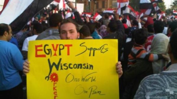 تضامن مصري مع مظاهرات ويسكنسن!!