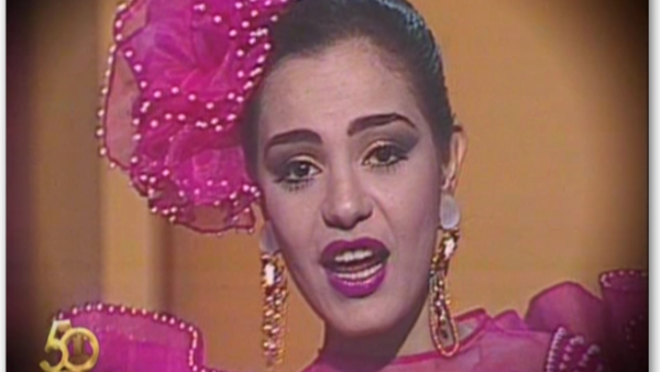 اشتهرت الممثلة المصرية شريهان بتمثيل فوازير رمضان في سنوات الثمانينيات.  اشتهرت الممثلة المصرية شريهان بتمثيل فوازير رمضان في سنوات الثمانينيات.