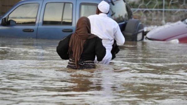 الأمطار تغرق جدة مجددا!!