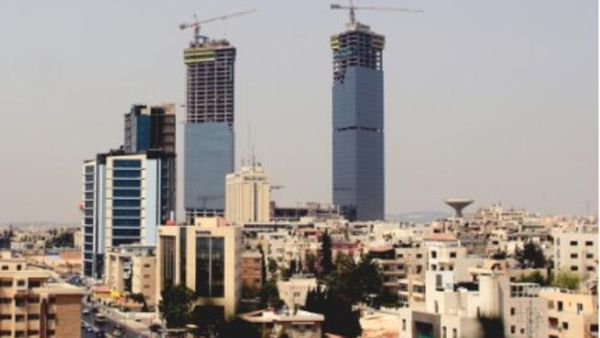 صورة لبرجي بوابة الأردن.