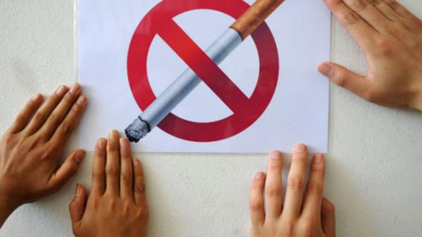 ردود فعل مرحبة بقرار منع الدخان في الاماكن المغلقة في الرياض ردود فعل مرحبة بقرار منع الدخان في الاماكن المغلقة في الرياض