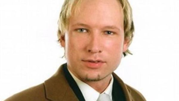 منفذ هجمات النرويج أشقر الشعر أزرق العينين. منفذ هجمات النرويج أشقر الشعر أزرق العينين.