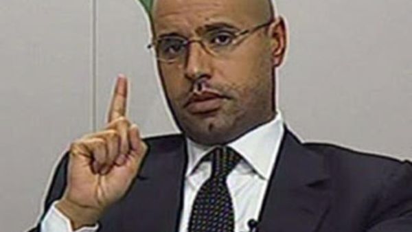 أصبع سيف الإسلام الذي هدد به الليبيين أهم منه شخصيا! أصبع سيف الإسلام الذي هدد به الليبيين أهم منه شخصيا!